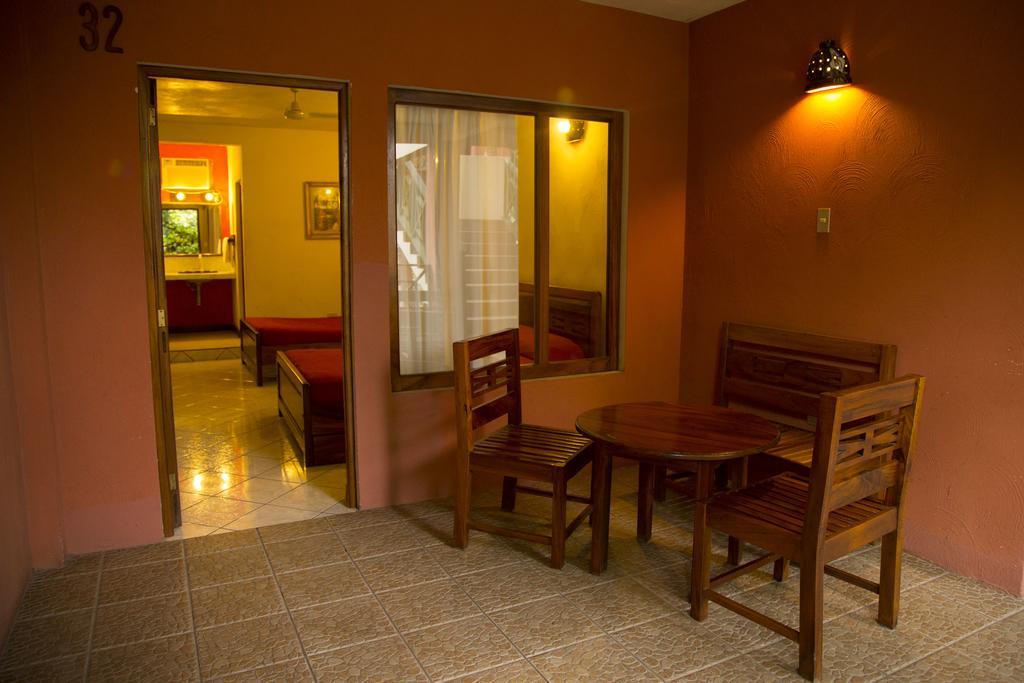 Hotel Villa Hermosa Retalhuleu Exterior foto
