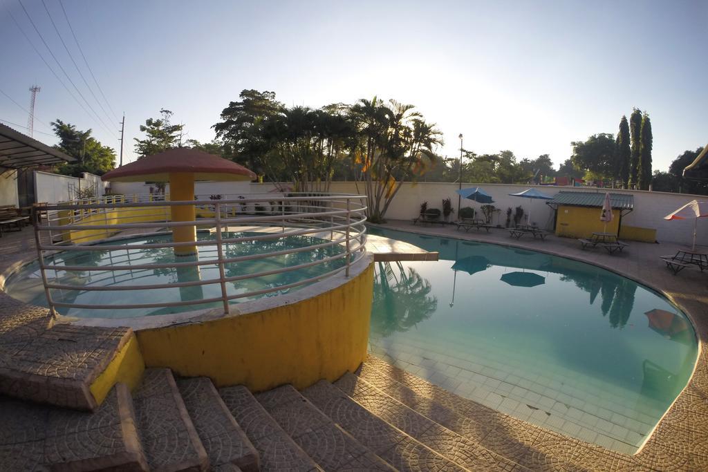 Hotel Villa Hermosa Retalhuleu Exterior foto