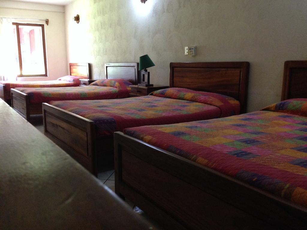 Hotel Villa Hermosa Retalhuleu Habitación foto